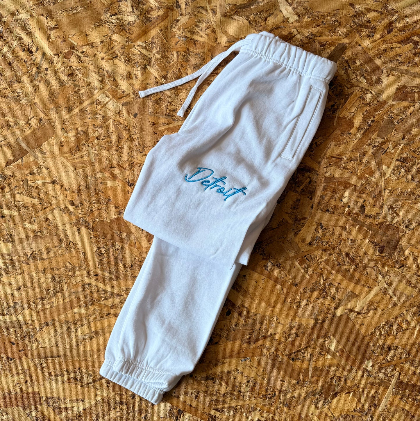 Detroit Script Embroidered Sweatpants - White
