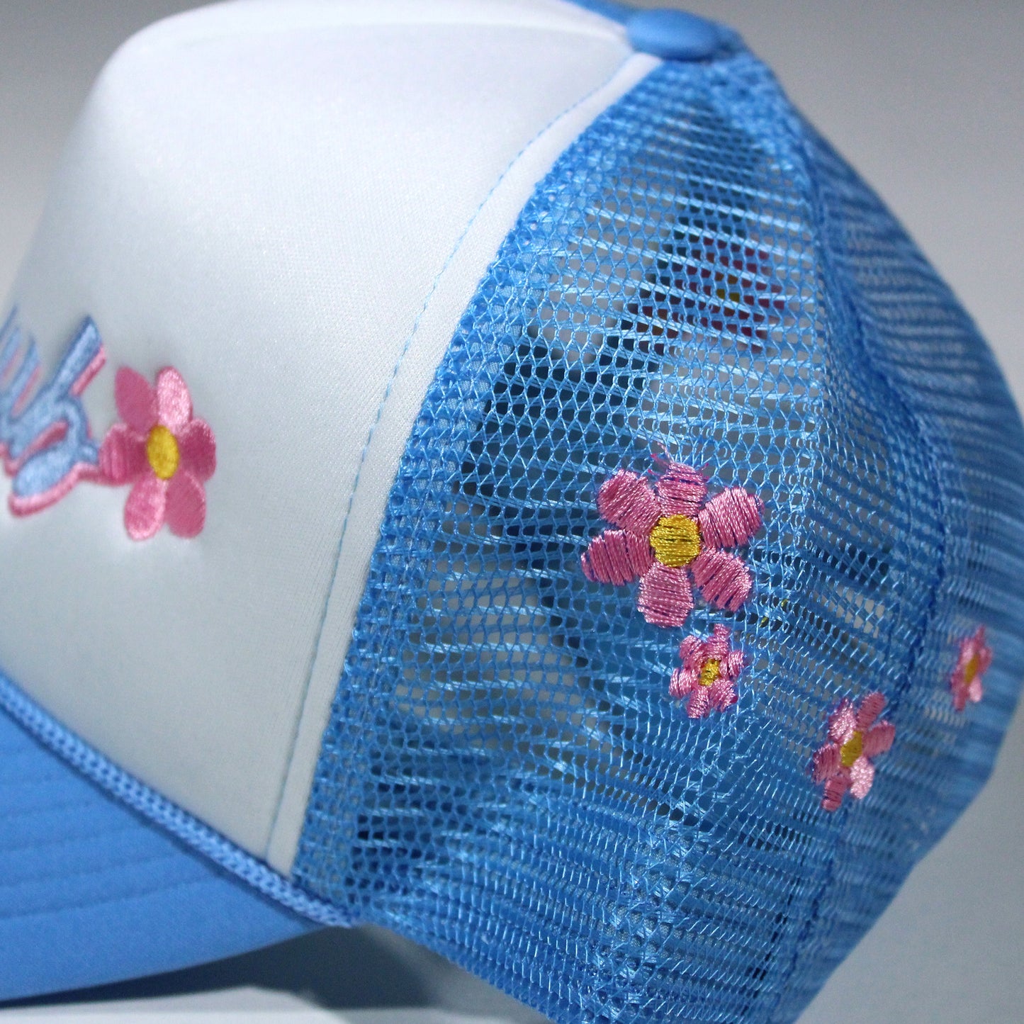 DAISY DECADE Trucker - Sky Blue